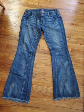 Guess Archival Vintage Early Y2K Low-Rise Jeans